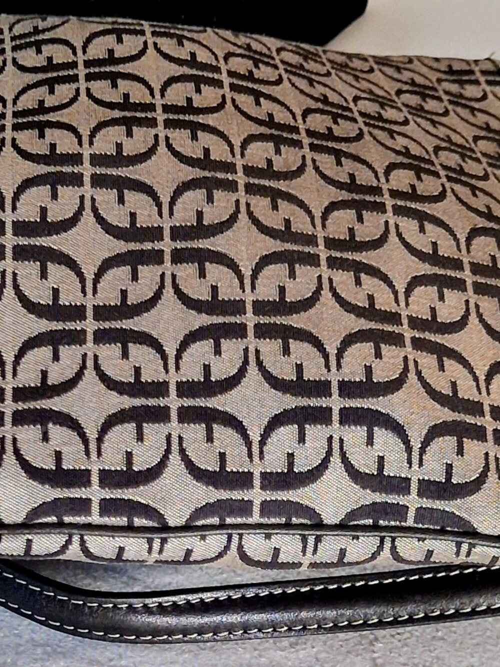 FOSSIL Monogram Canvas Crossbody Bag Tan Black F Logo Print Buckle Front Purse - Picture 5 of 12